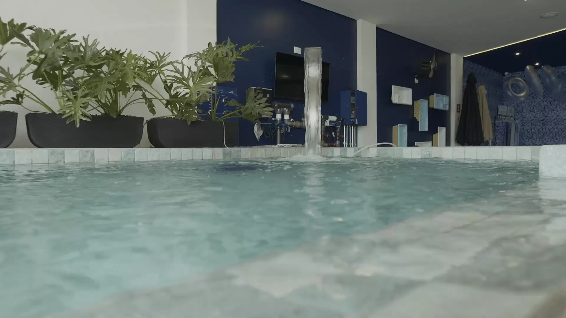 PA_Assis_SP_Show_room_elegance_design_piscinas_personalizadas-min